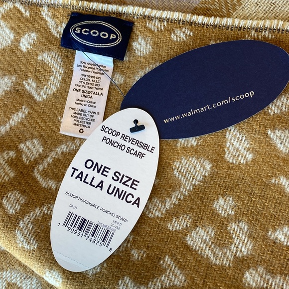 Scoop reversible poncho scarf - Picture 12 of 12